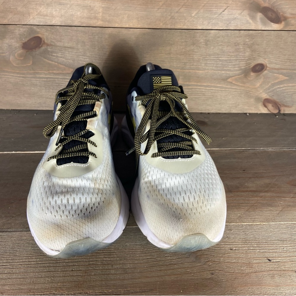Under armour charged patriot Mens size 8 shoes white black running sneakers - Picture 2 of 7